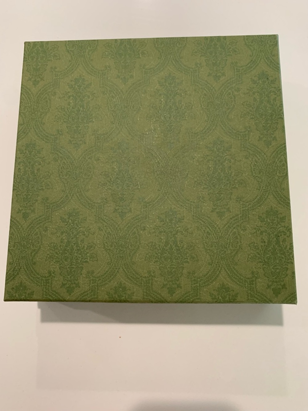 Authentic Gucci Olive Green Demask Empty Gift Box w/tissue. Medium square 9x9x3 - Picture 3 of 6